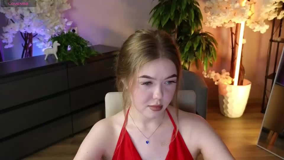 _liilcrystal_ Webcam Chat July 27, 2026