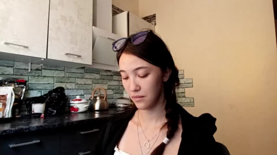 elouisevallian Webcam Chat July 27, 2026