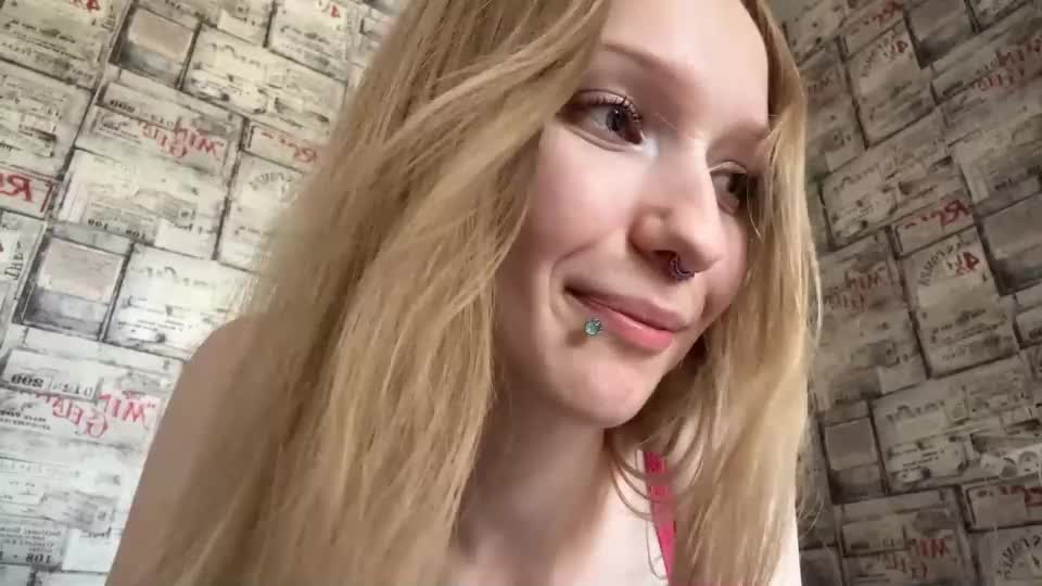 gertrudeuran Webcam Chat July 27, 2026