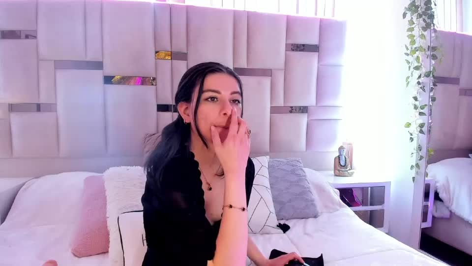 mariana__thompson Webcam Chat July 27, 2026