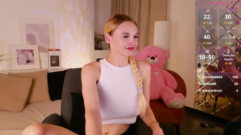 _mila_lux_ Webcam Chat July 27, 2026