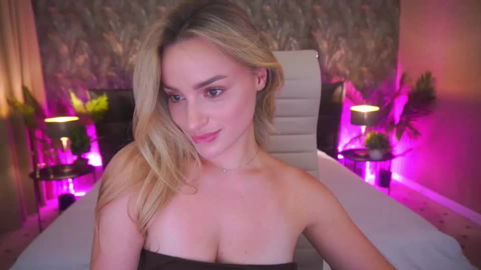 diana_nova Webcam Chat July 27, 2026