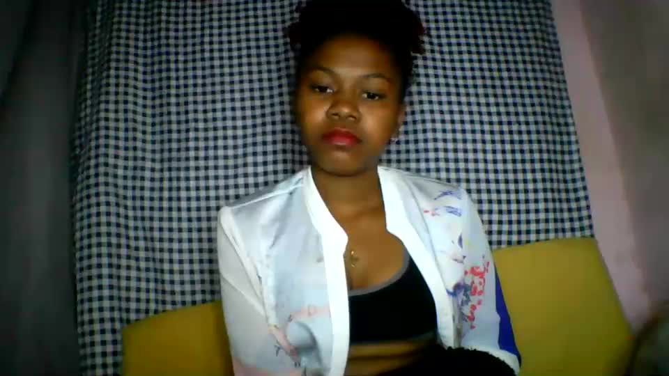 lara_belle Webcam Chat July 27, 2026