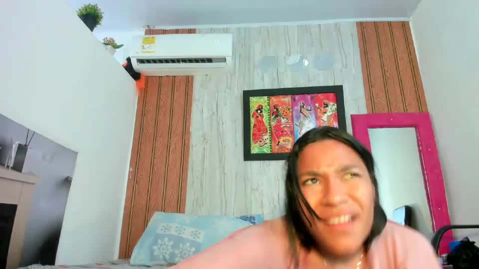 aratnzacute Webcam Chat July 28, 2026