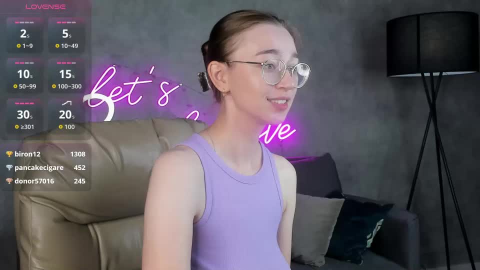 lucyy_green Webcam Chat July 28, 2026
