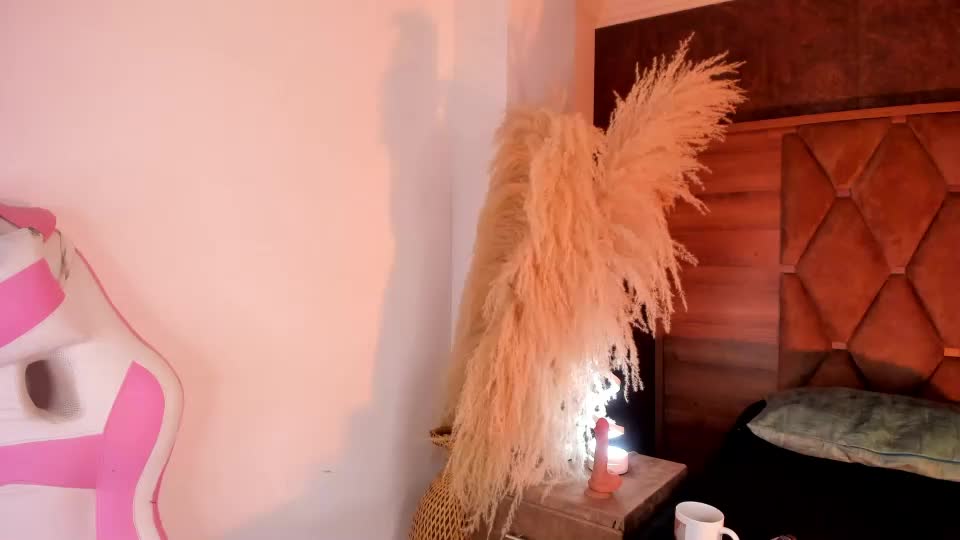 cristinerain Webcam Chat July 28, 2026