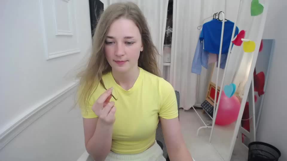 bree_sky Webcam Chat July 28, 2026