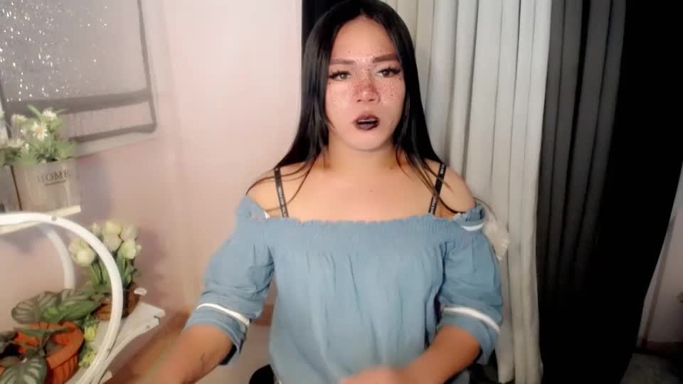 bella_ngo Webcam Chat July 28, 2026