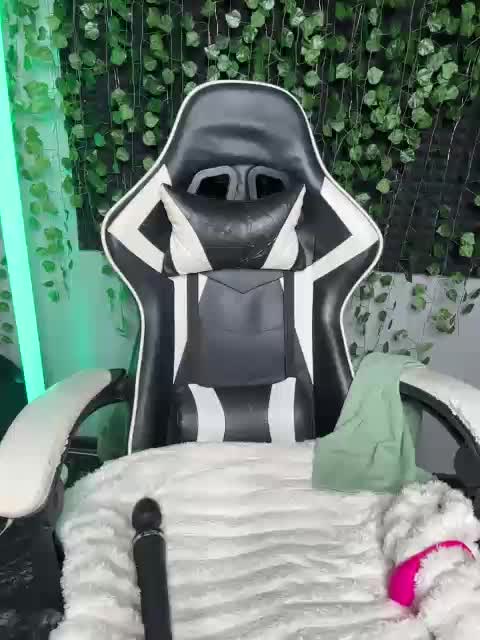 Eva_Kit Webcam Chat July 28, 2026