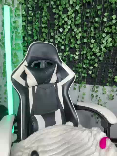 Eva_Kit Webcam Chat July 28, 2026