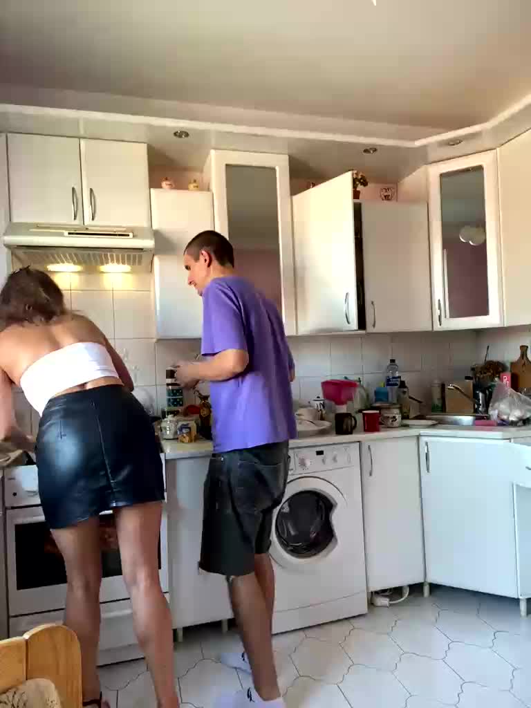 Easy-Li Webcam Chat July 28, 2026
