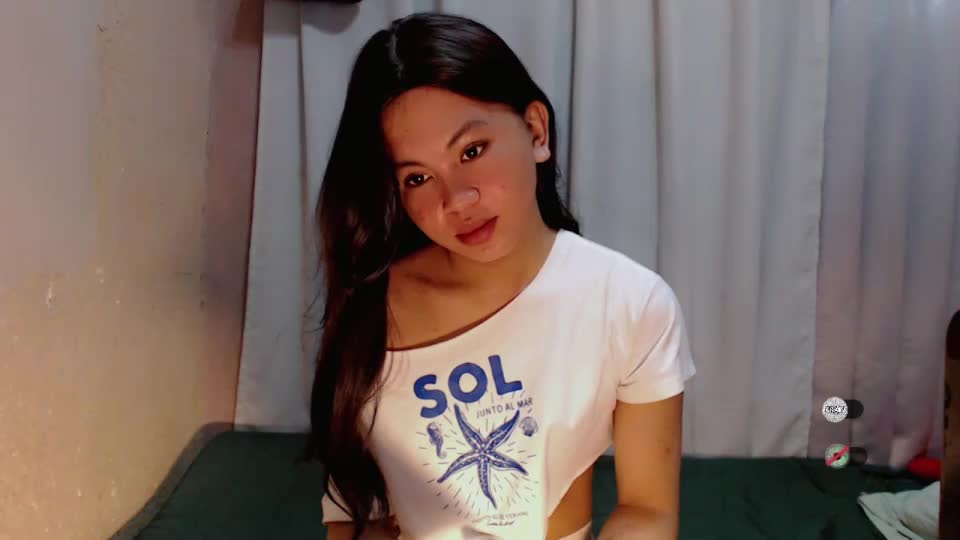 sofia_sweetheart18 Webcam Chat July 28, 2026