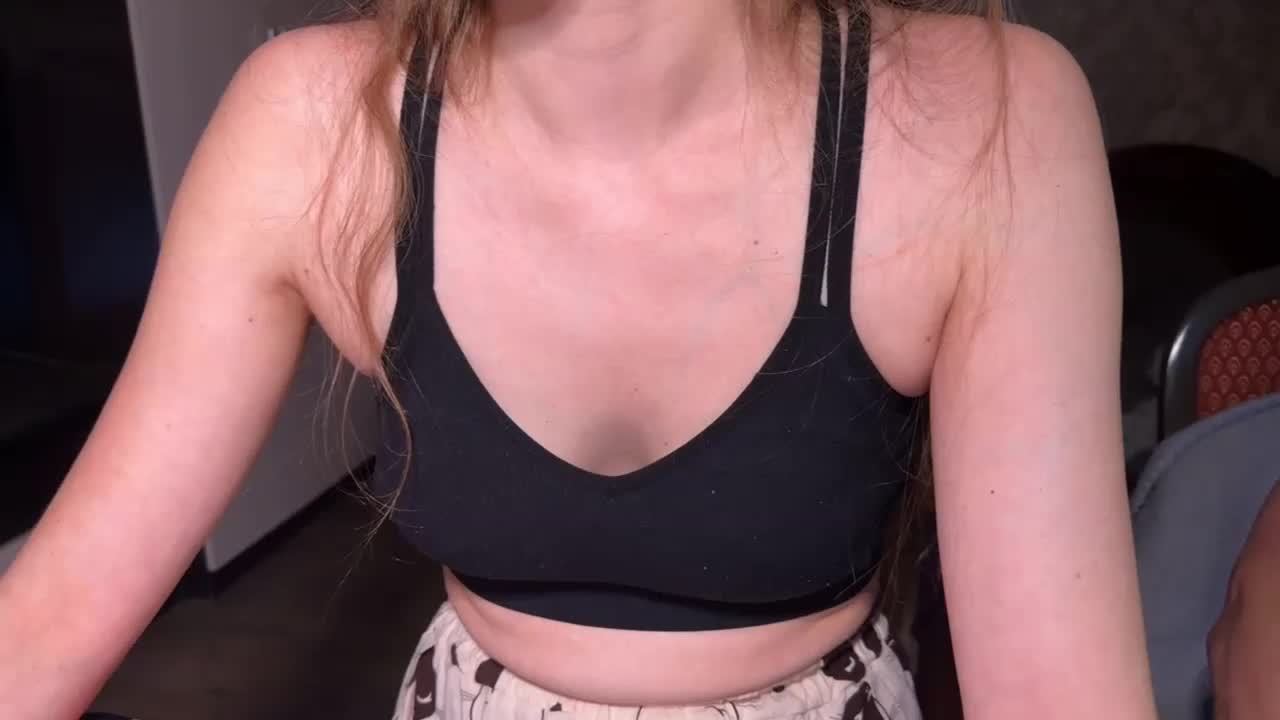 cutemilana_sexwife Webcam Chat July 28, 2026
