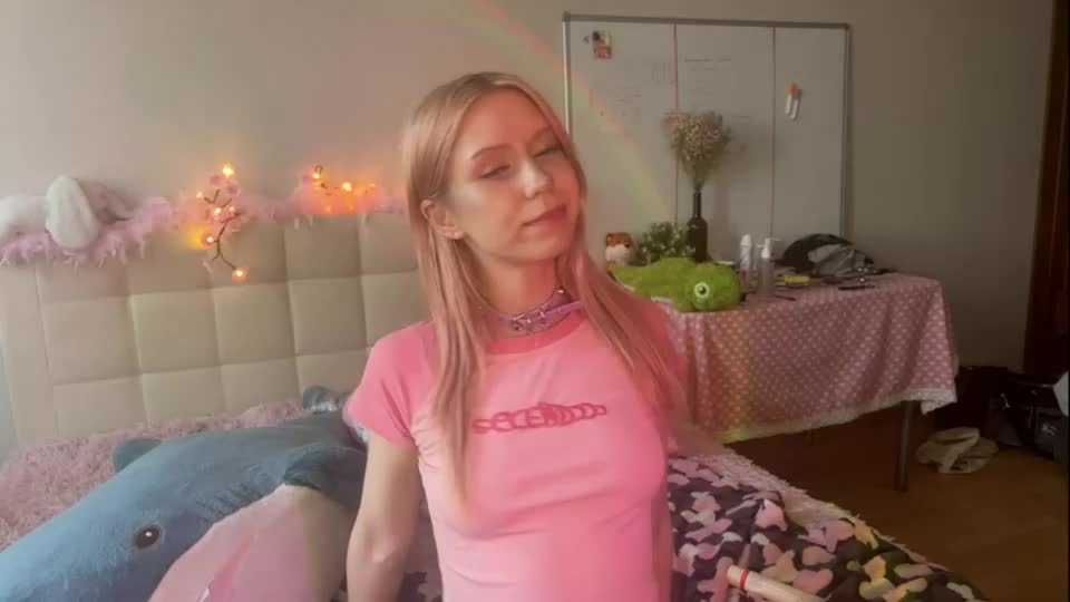 sexy_cute18 Webcam Chat July 28, 2026