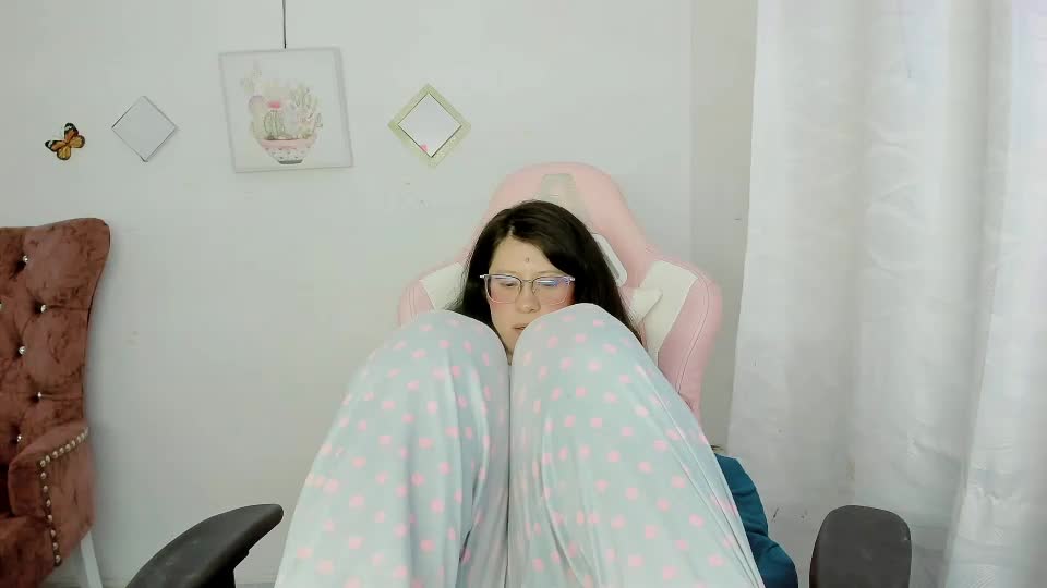zooeybelair Webcam Chat July 29, 2026