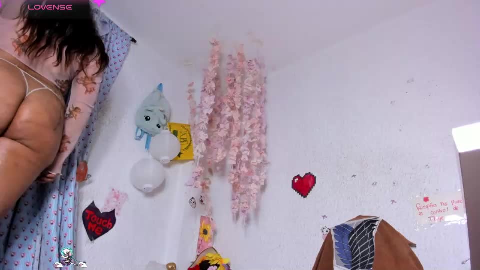emilycollei Webcam Chat July 29, 2026