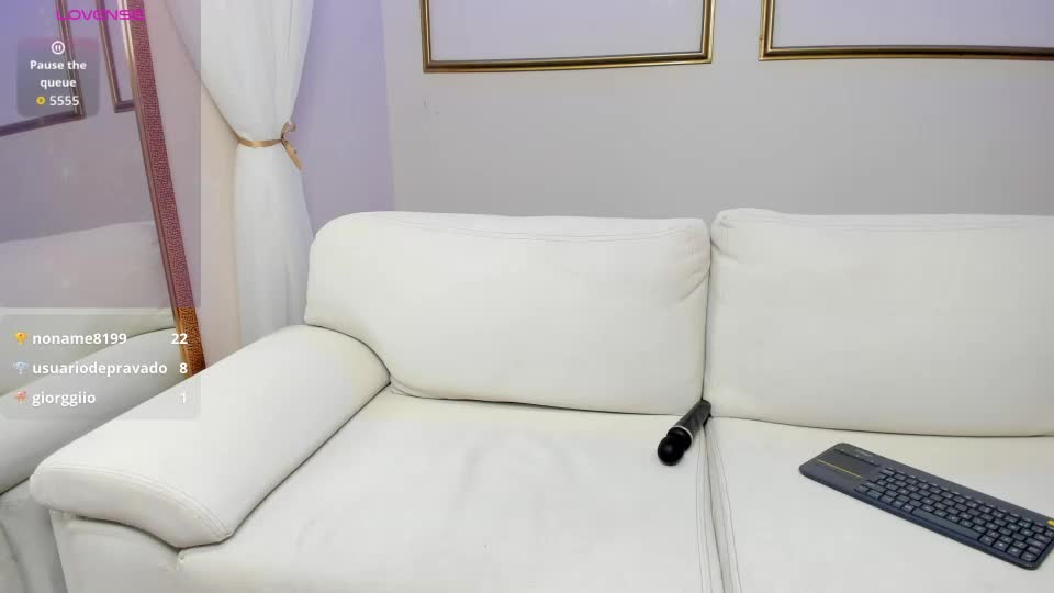 mialiore_ Webcam Chat July 29, 2026
