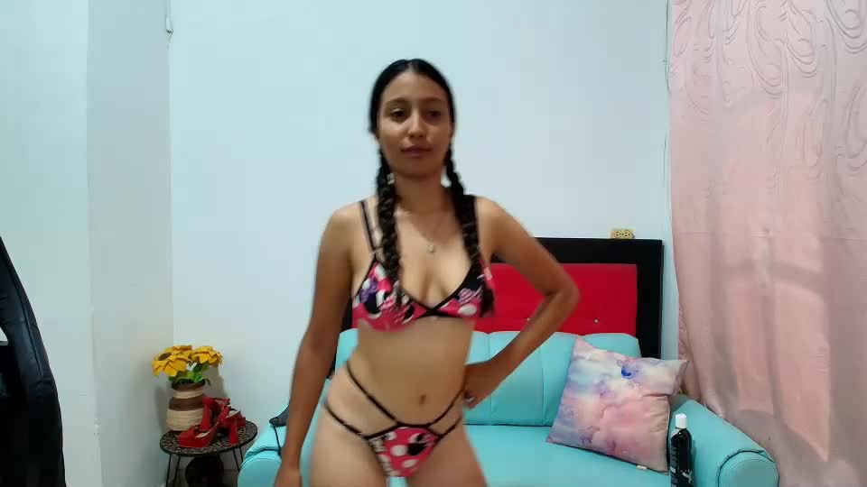 swet_latina18 Webcam Chat July 29, 2026