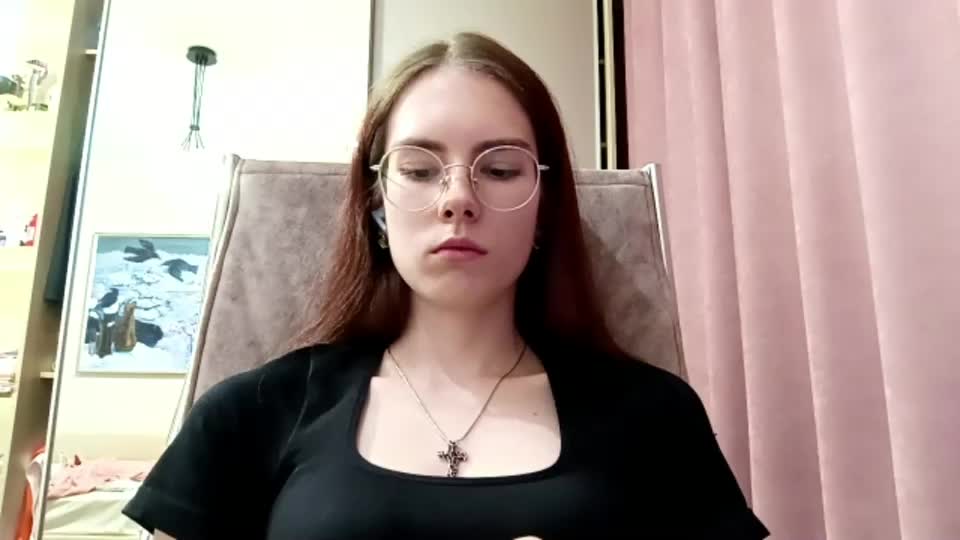 tawnyzenisek Webcam Chat July 29, 2026