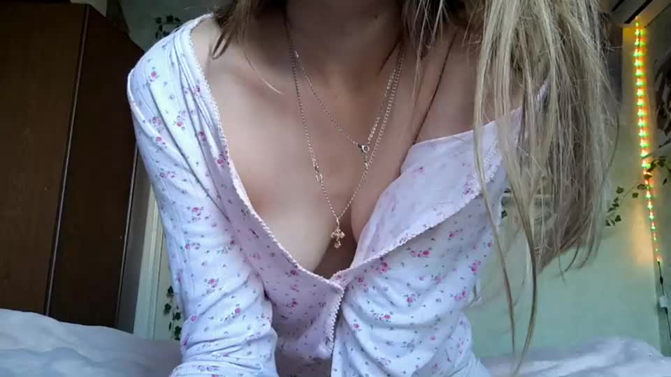 annysunshinee Webcam Chat July 29, 2026