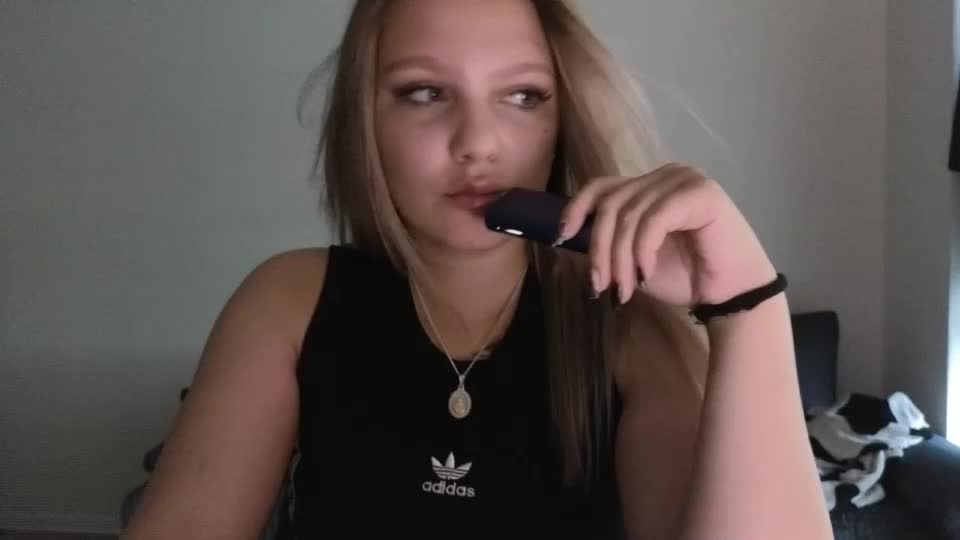 sweety_bettyyy Webcam Chat July 29, 2026