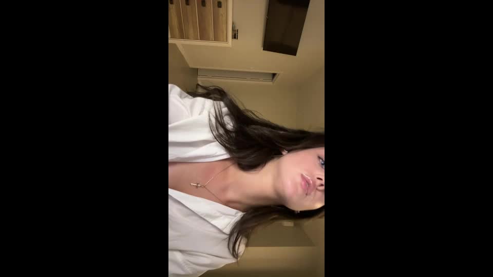 farrahburde Webcam Chat July 29, 2026