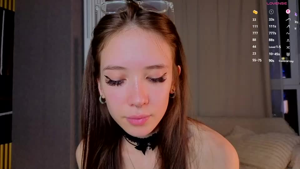 tinyanie Webcam Chat July 29, 2026