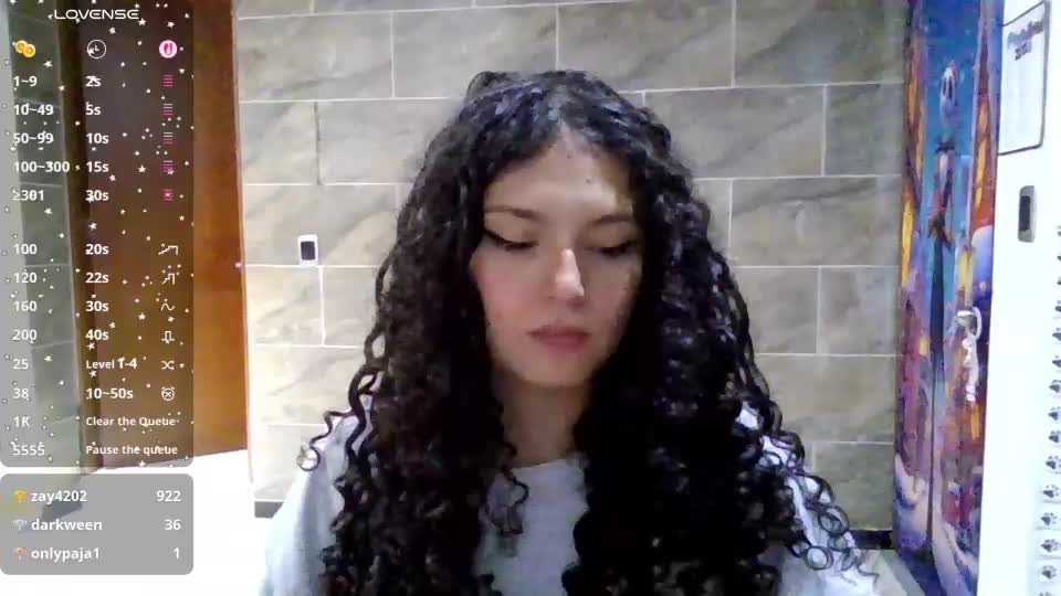 diamond_curls05 Webcam Chat July 29, 2026