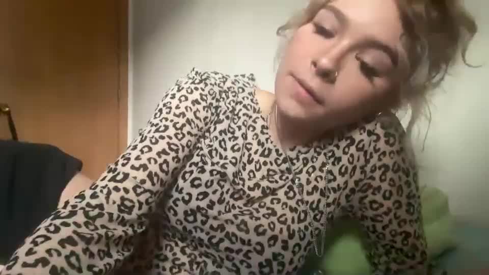 danilovexoxo Webcam Chat July 30, 2026