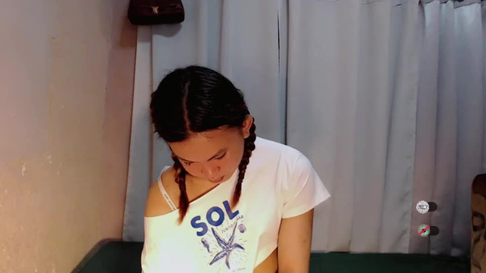 sofia_sweetheart18 Webcam Chat July 30, 2026