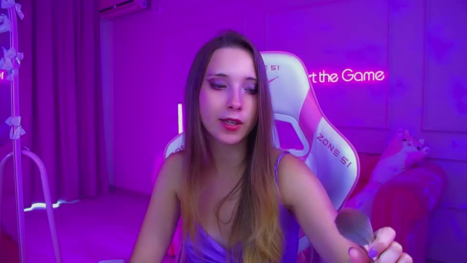 elsieeverly Webcam Chat July 30, 2026