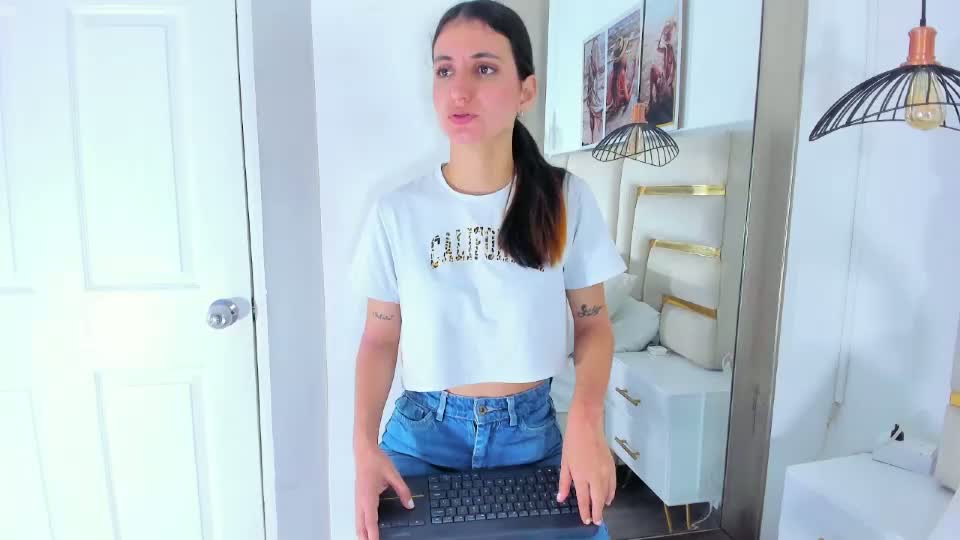 emy_ferrer_ Webcam Chat July 30, 2026