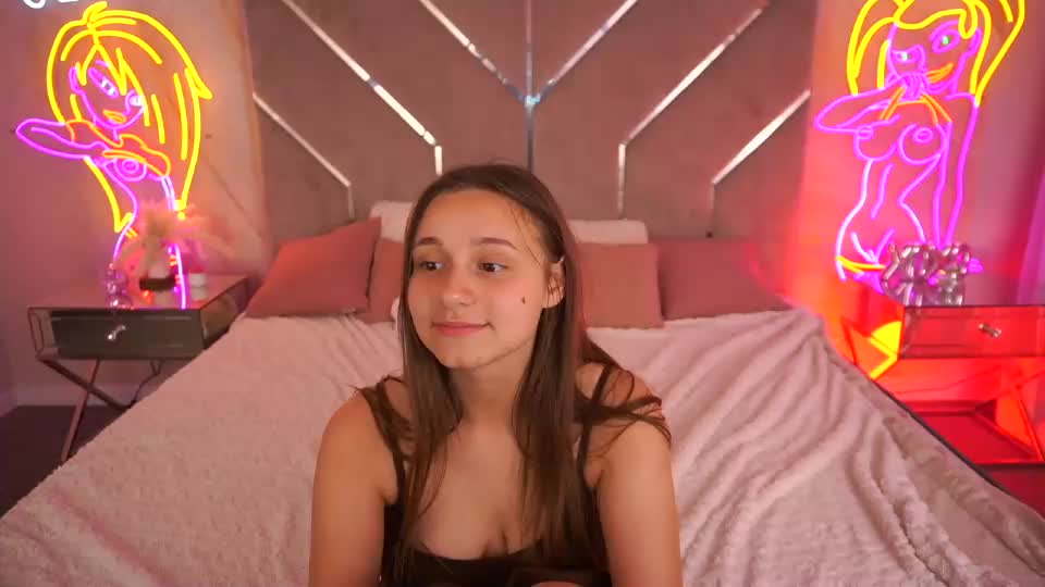 tinynataliee Webcam Chat July 30, 2026