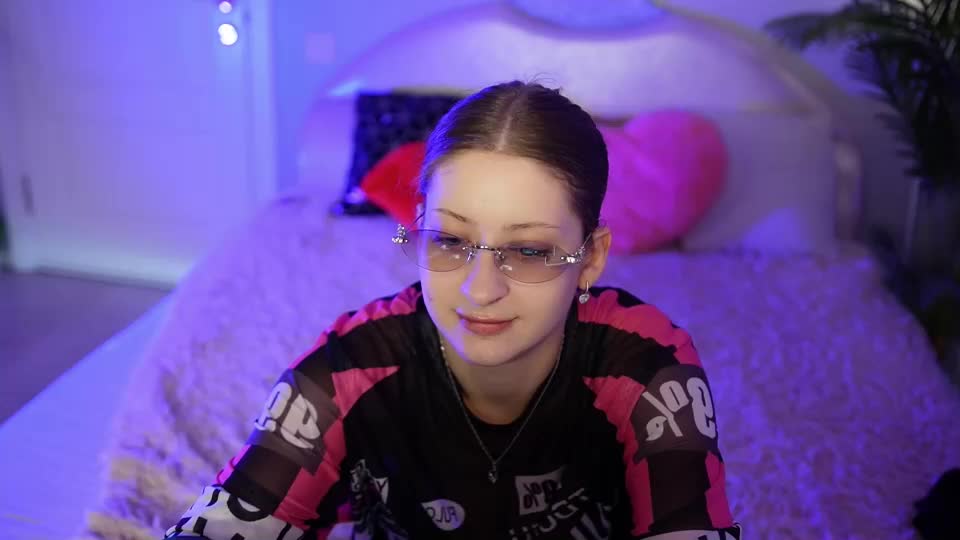 emilyyboo Webcam Chat July 30, 2026