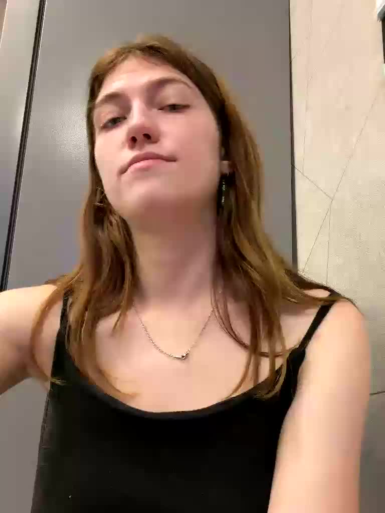 Alinagilberd03 Webcam Chat July 30, 2026