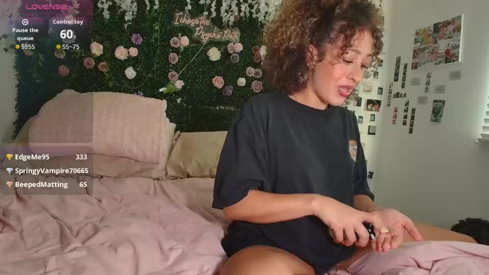 lyracovee Webcam Chat July 31, 2026