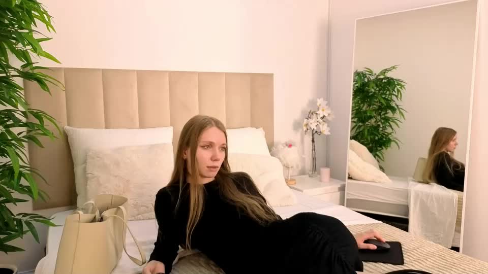 lada2k4 Webcam Chat July 31, 2026