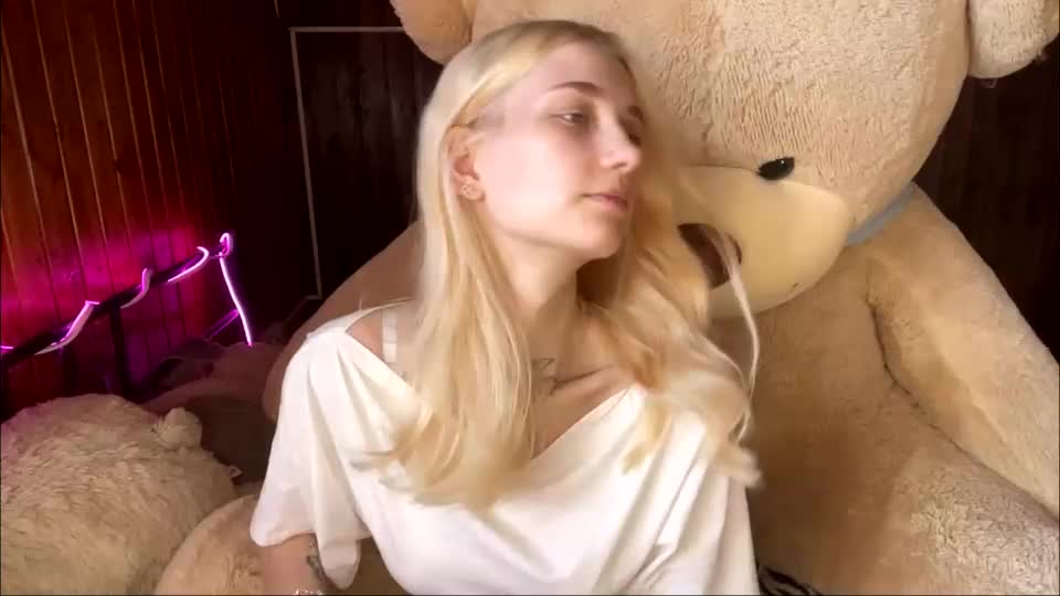 janicesivertsen Webcam Chat July 31, 2026