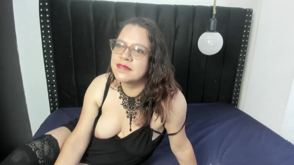elle_hadid Webcam Chat July 31, 2026