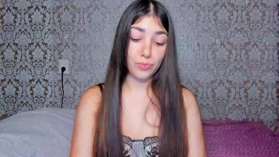 adrianakuiper Webcam Chat July 31, 2026