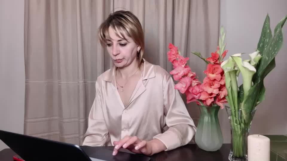 crystalfever_ Webcam Chat July 31, 2026
