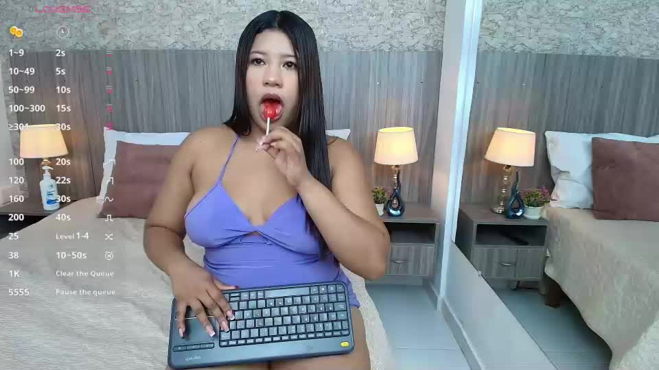 ayleen_collins Webcam Chat July 31, 2026
