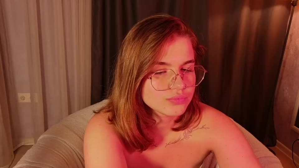 sophiemure Webcam Chat July 31, 2026
