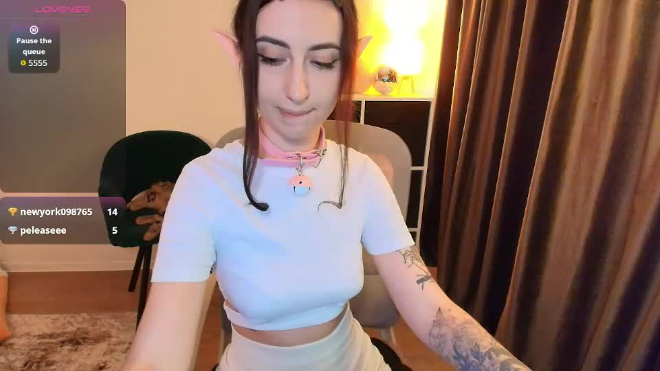 ellfkiss Webcam Chat July 31, 2026