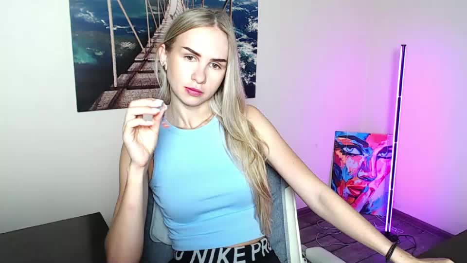 erikagavin Webcam Chat August 1, 2026