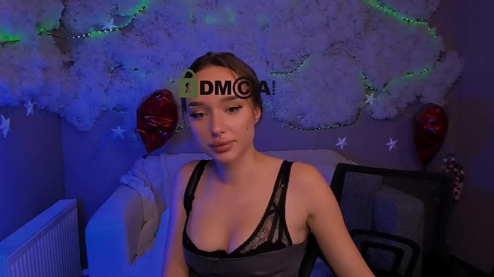 angie_foxy Webcam Chat August 1, 2026