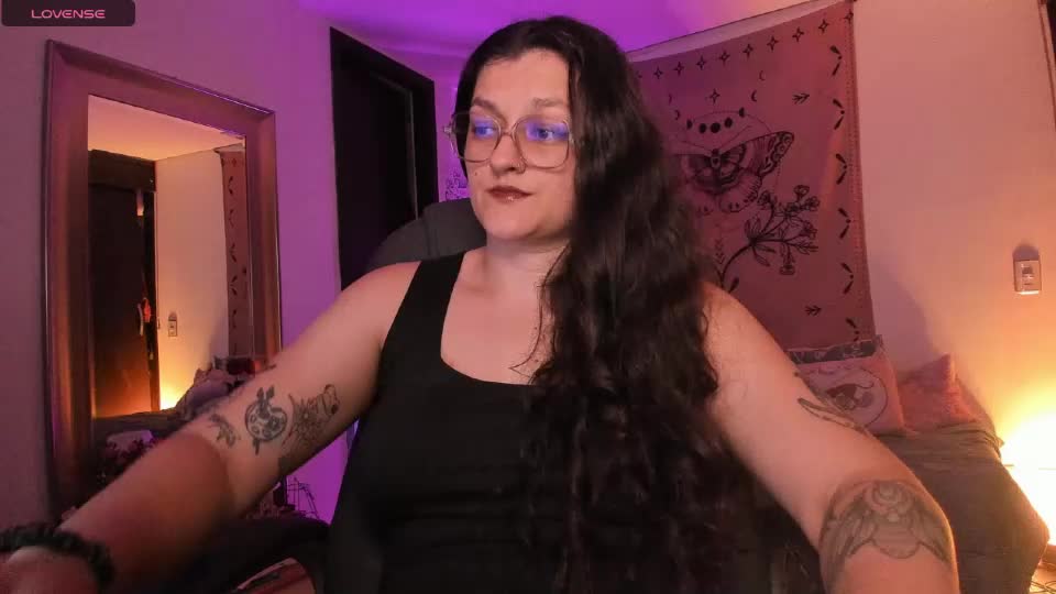 _peach__ Webcam Chat August 1, 2026