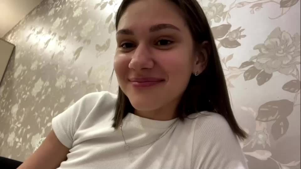 alysastuddiford Webcam Chat August 1, 2026