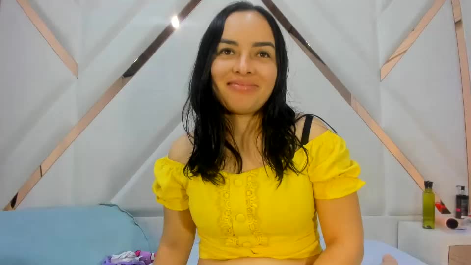 violett_bliss Webcam Chat August 1, 2026