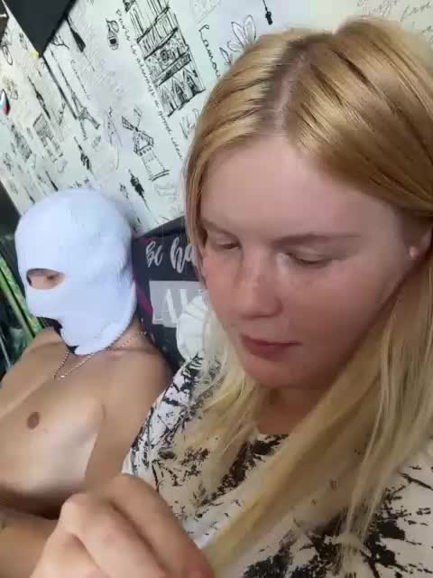 NIKADELE Webcam Chat August 2, 2026